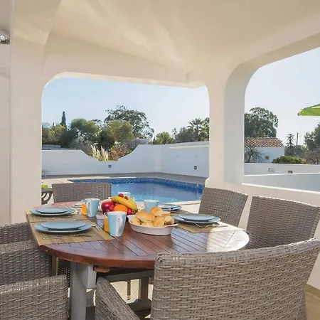 Villa Poco Partido Sleeps 6 Air Con Wifi