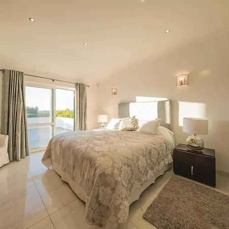 Poco Partido Sleeps 6 Air Con Wifi * Carvoeiro (Lagoa)