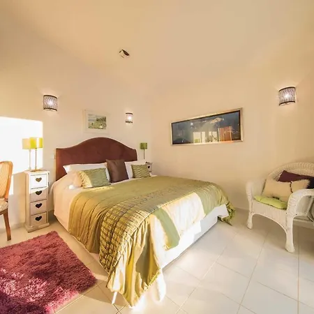 Villa Poco Partido Sleeps 6 Air Con Wifi